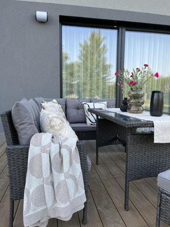 Narożnik z technorattanu 190x140cm z wysokim stołem i 3 pufami Torino Corner Anthracite