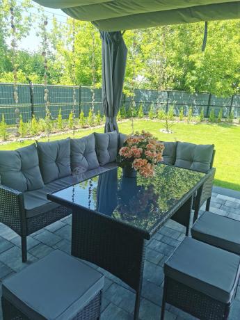 Narożnik z technorattanu 190x140cm z wysokim stołem i 3 pufami Torino Corner Anthracite