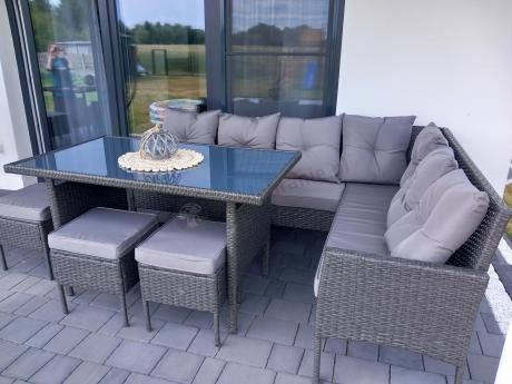 Narożnik z technorattanu 190x140cm z wysokim stołem i 3 pufami Torino Corner Anthracite