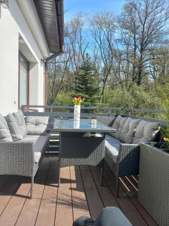 Narożnik z technorattanu 190x140cm z wysokim stołem i 3 pufami Torino Corner Anthracite