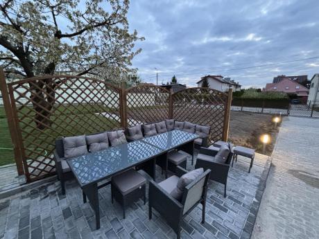 Narożnik z technorattanu 190x140cm z wysokim stołem i 3 pufami Torino Corner Anthracite