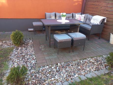 Narożnik z technorattanu 190x140cm z wysokim stołem i 3 pufami Torino Corner Anthracite