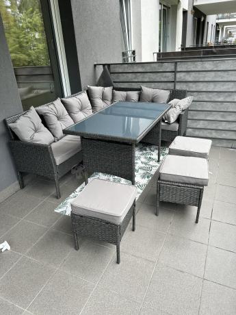 Narożnik z technorattanu 190x140cm z wysokim stołem i 3 pufami Torino Corner Anthracite