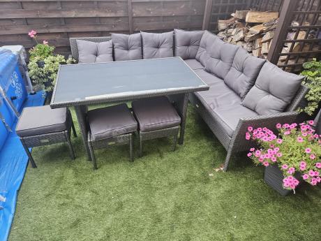 Narożnik z technorattanu 190x190cm z 3 pufami i stołem Torino Corner XL Anthracite