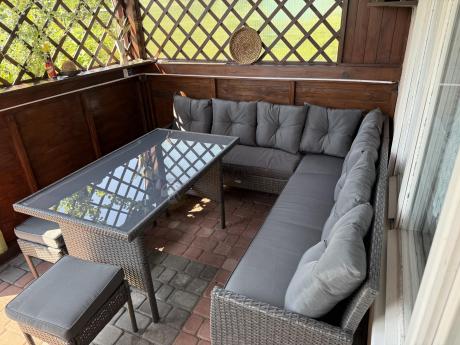 Narożnik z technorattanu 190x190cm z 3 pufami i stołem Torino Corner XL Anthracite