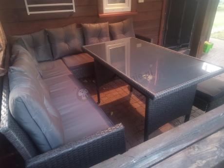 Narożnik z technorattanu 190x190cm z 3 pufami i stołem Torino Corner XL Anthracite