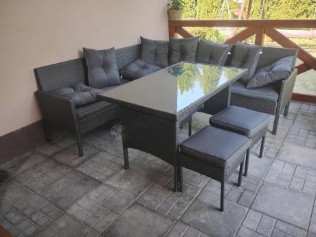 Narożnik z technorattanu 190x190cm z 3 pufami i stołem Torino Corner XL Anthracite