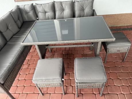 Narożnik z technorattanu 190x190cm z 3 pufami i stołem Torino Corner XL Anthracite