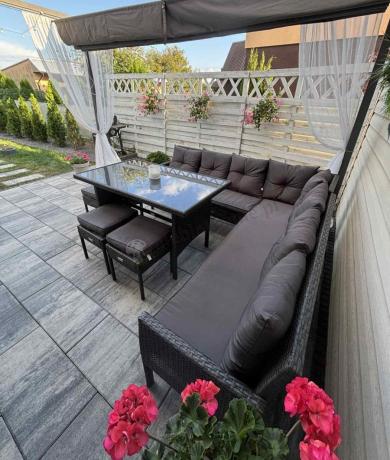 Narożnik z technorattanu 190x190cm z 3 pufami i stołem Torino Corner XL Anthracite