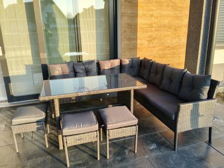 Narożnik z technorattanu 190x190cm z 3 pufami i stołem Torino Corner XL Anthracite