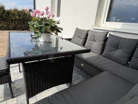 Narożnik z technorattanu 190x190cm z 3 pufami i stołem Torino Corner XL Anthracite