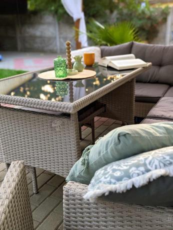 Narożnik z technorattanu ze stołem 120x70cm pufami i fotelem Perata Corner Light Grey