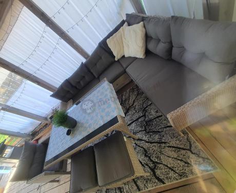 Narożnik z technorattanu ze stołem 120x70cm pufami i fotelem Perata Corner Light Grey
