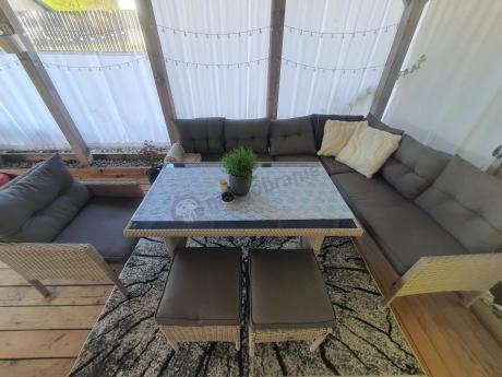 Narożnik z technorattanu ze stołem 120x70cm pufami i fotelem Perata Corner Light Grey