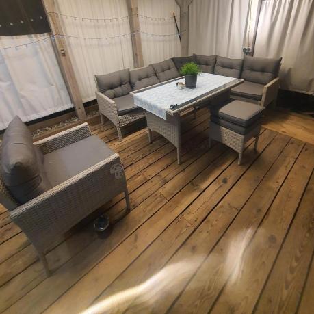 Narożnik z technorattanu ze stołem 120x70cm pufami i fotelem Perata Corner Light Grey