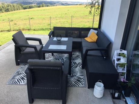 Narożny zestaw mebli do ogrodu