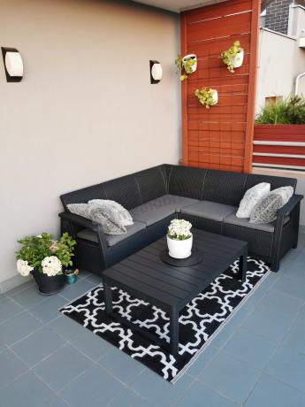 Narożny zestaw mebli do ogrodu