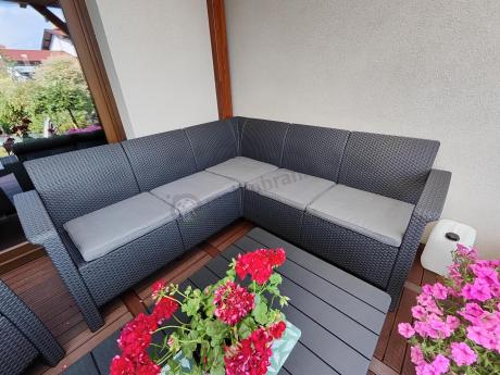 Narożny zestaw mebli do ogrodu