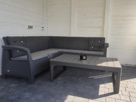 Narożny zestaw mebli do ogrodu