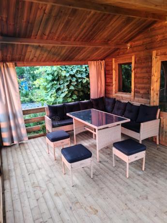 Naturalny narożnik ogrodowy 190x190cm z pufami Torino Corner XL Yellow