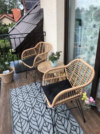 Meble na balkon w bloku z technorattanu boho