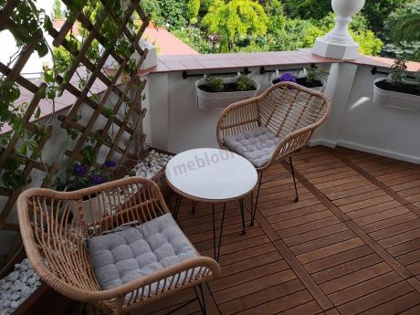 Meble na balkon w bloku z technorattanu boho