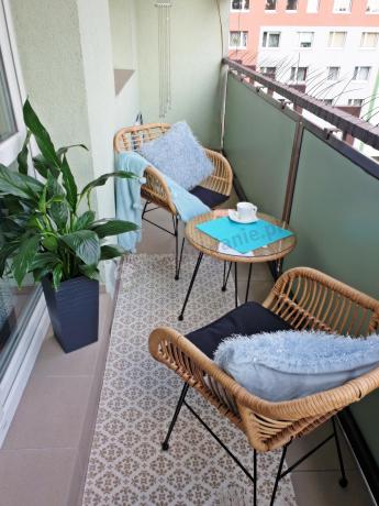 Meble na balkon w bloku z technorattanu boho