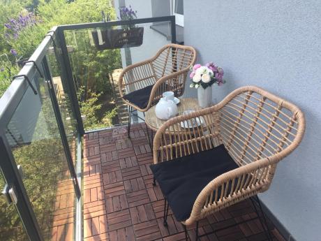 Meble na balkon w bloku z technorattanu boho