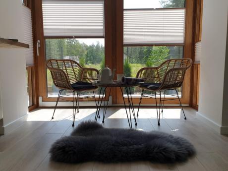 Meble na balkon w bloku z technorattanu boho