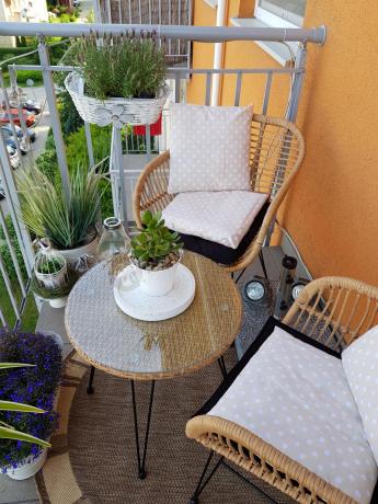 Meble na balkon w bloku z technorattanu boho
