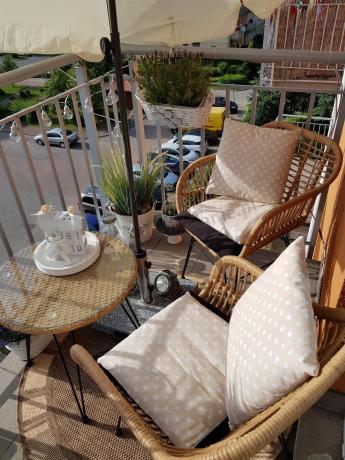 Meble na balkon w bloku z technorattanu boho