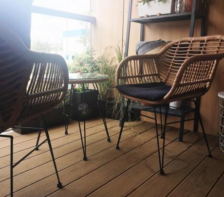 Meble na balkon w bloku z technorattanu boho