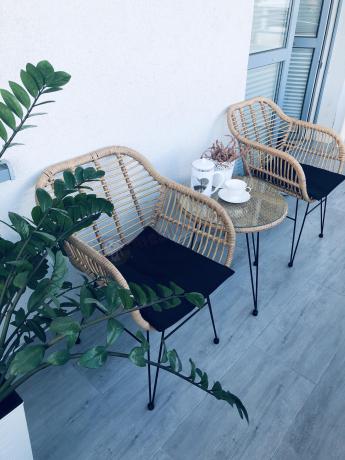 Meble na balkon w bloku z technorattanu boho