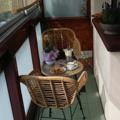 Meble na balkon w bloku z technorattanu boho