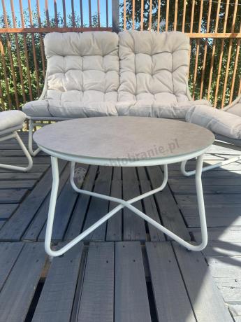 Nowoczesne meble na mały taras z sofą loveseat i stolikiem dla 4 osób - Aurea Cream