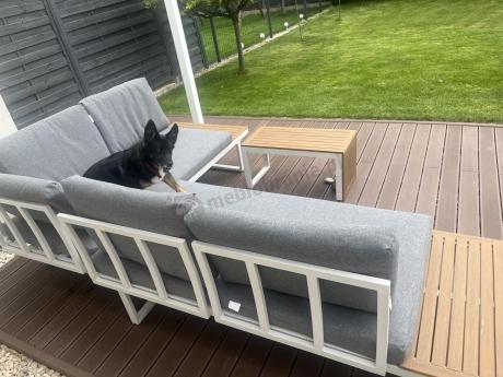 Nowoczesne meble na taras - narożnik modułowy ze stolikiem - Vernon - White