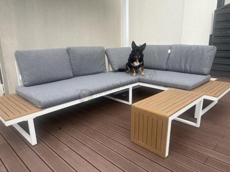 Nowoczesne meble na taras - narożnik modułowy ze stolikiem - Vernon - White