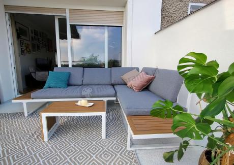 Nowoczesne meble na taras - narożnik modułowy ze stolikiem - Vernon - White