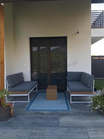 Nowoczesne meble na taras - narożnik modułowy ze stolikiem - Vernon - White