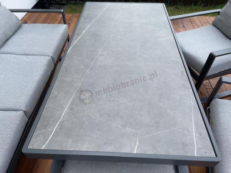 Nowoczesne meble na taras - zestaw z sofą fotelami i pufami - Panaon Elite Plus Light Grey
