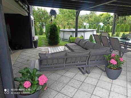 Nowoczesny grafitowy narożnik ogrodowy z ławą Panaon DG