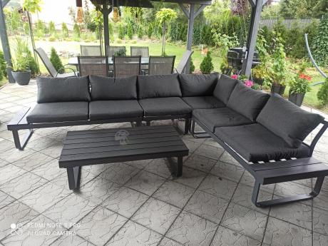 Nowoczesny grafitowy narożnik ogrodowy z ławą Panaon DG