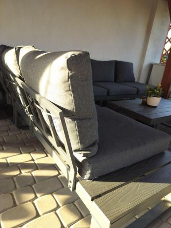 Nowoczesny grafitowy narożnik ogrodowy z ławą Panaon DG