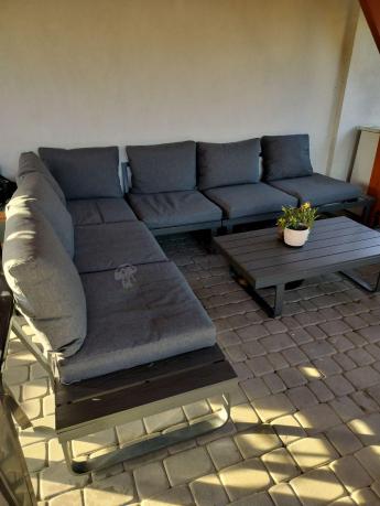 Nowoczesny grafitowy narożnik ogrodowy z ławą Panaon DG