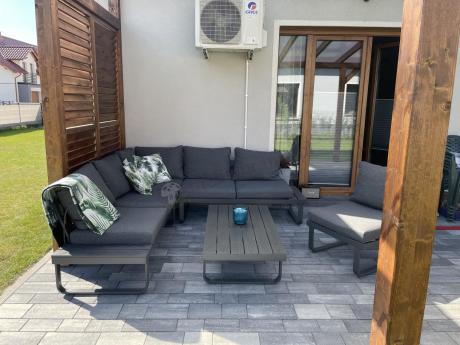 Nowoczesny grafitowy narożnik ogrodowy z ławą Panaon DG