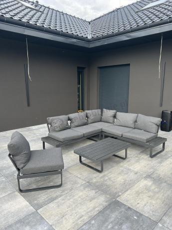 Nowoczesny grafitowy narożnik ogrodowy z ławą Panaon DG