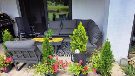 Nowoczesny grafitowy narożnik ogrodowy z ławą Panaon DG