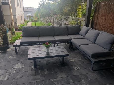 Nowoczesny grafitowy narożnik ogrodowy z ławą Panaon DG