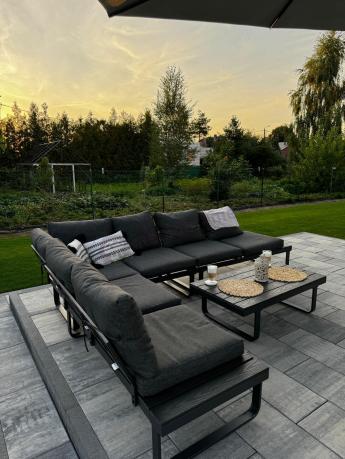 Nowoczesny grafitowy narożnik ogrodowy z ławą Panaon DG