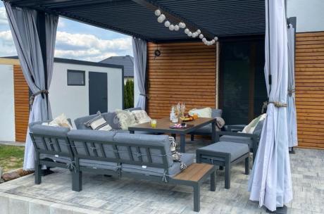 Nowoczesny narożnik na taras 283x222 cm z dwoma fotelami i pufami - Calamba Corner XL